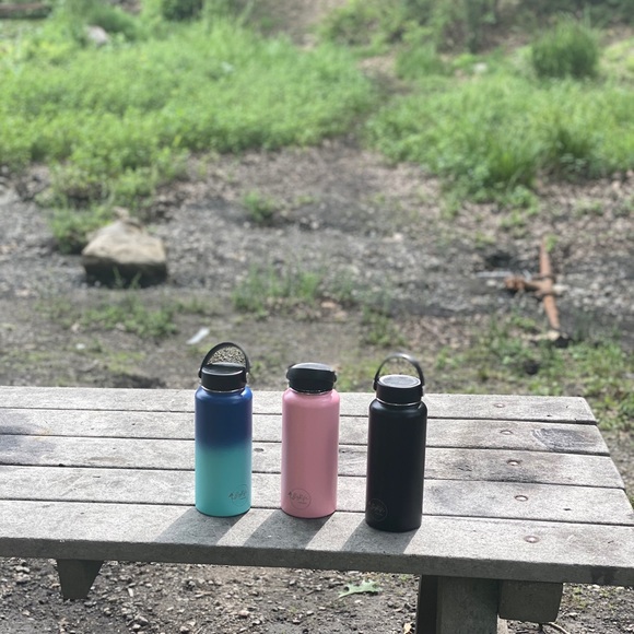 Hydroflask - Picture 4 of 4